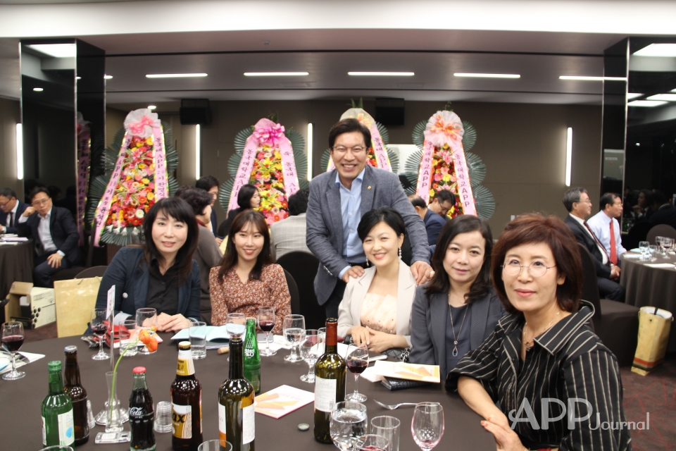 APP 20기 신입생 환영회에 참석한 동국대학교 APP 동문들